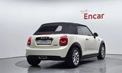 MINI Cooper Convertible