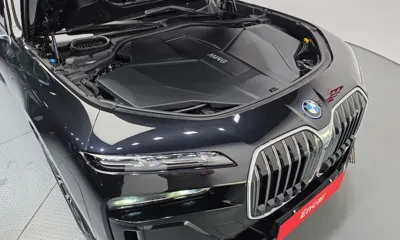 BMW i7