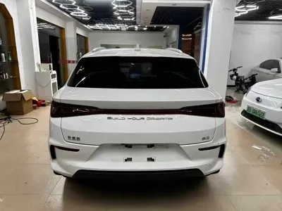 BYD e2