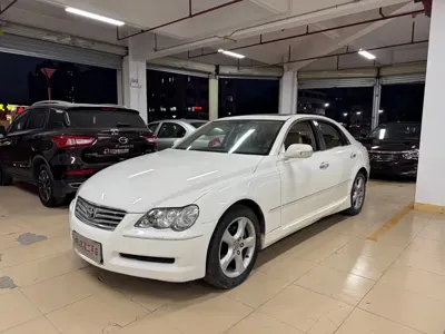 Toyota Reiz