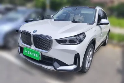 BMW iX1