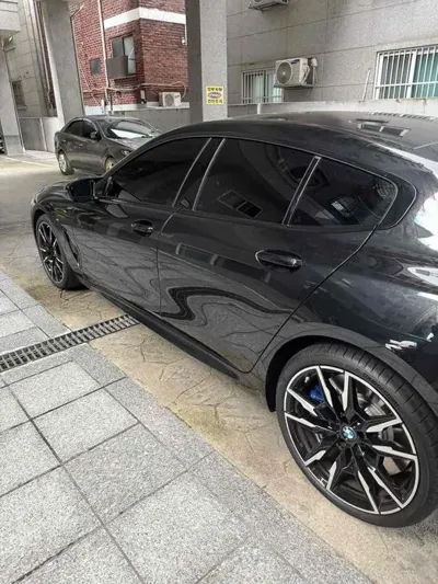 BMW 8-Series