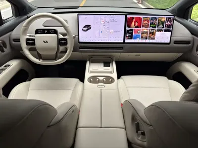 Li Auto 理想i6
