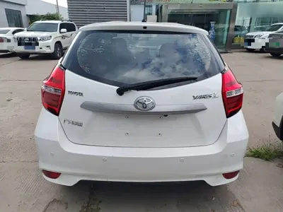 Toyota Yaris L