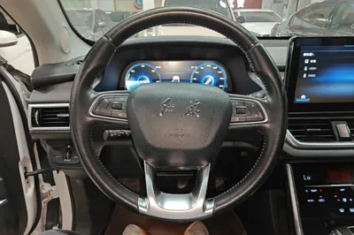 Hongqi E-HS3