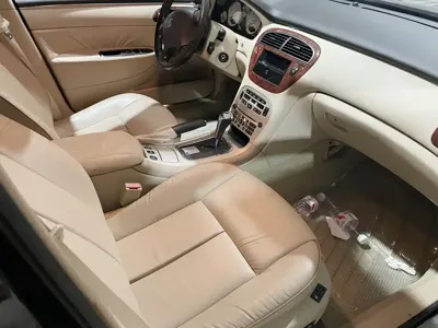 Peugeot 标致607