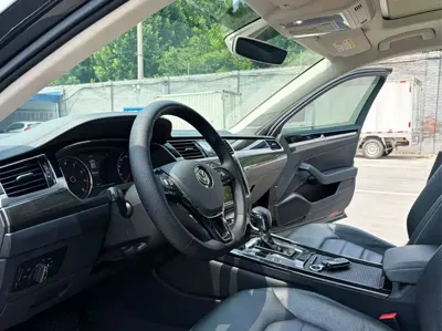 Volkswagen Phideon