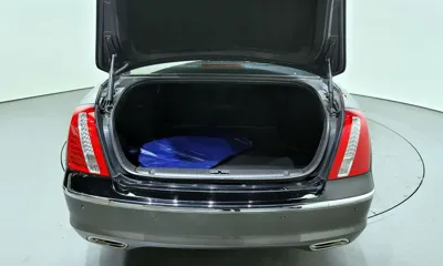 Kia Opirus