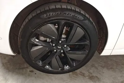 Li Auto L6