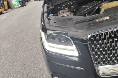Lincoln Navigator