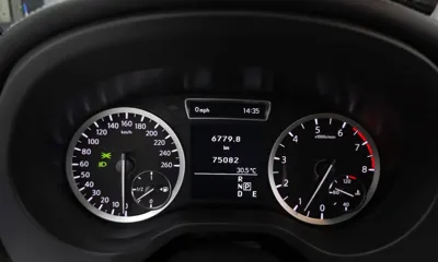 Infiniti Q30