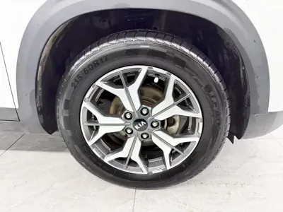 Kia KX3