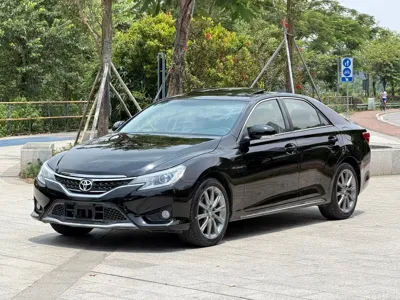 Toyota Reiz