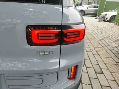 Geely ICON