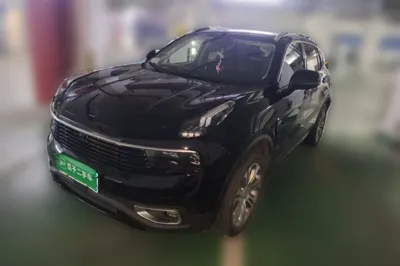 Lynk & Co 01