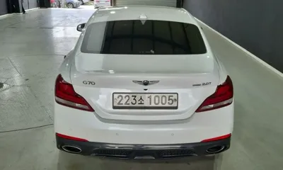 Genesis G70