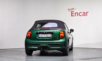 MINI Cooper Convertible