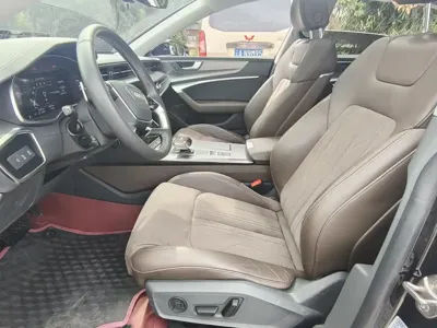 Audi A7L