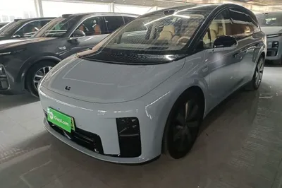 Li Auto Li Auto i8