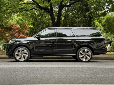 Lincoln Navigator