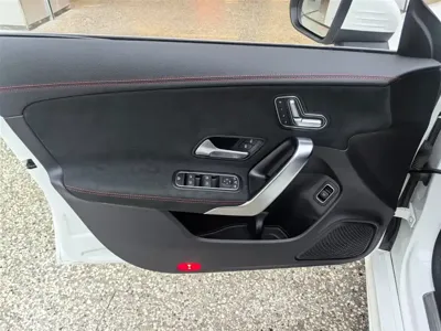Mercedes-Benz CLA (Import)