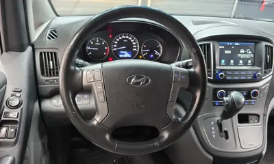 Hyundai Starex