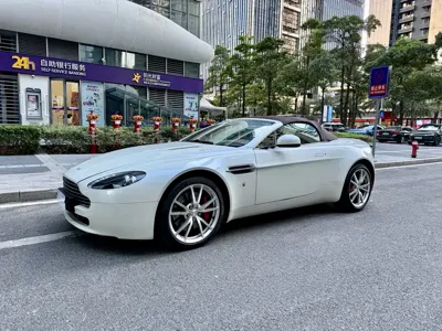 Aston Martin V8 Vantage