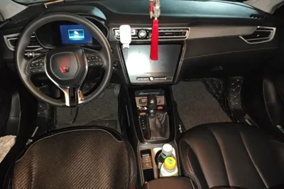 Roewe i5