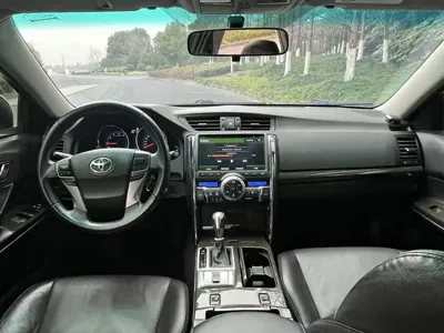 Toyota Reiz