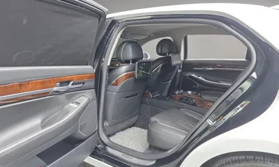 Genesis EQ900