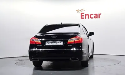 Hyundai Genesis