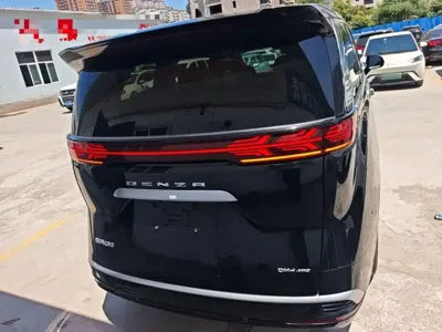 Denza Denza D9