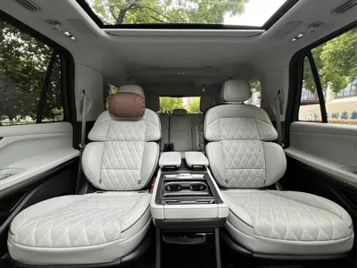 Lincoln Navigator