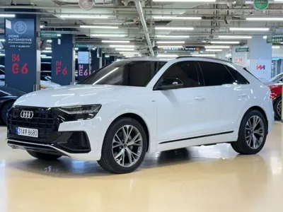 Audi Q8