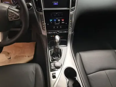 Infiniti Q50L