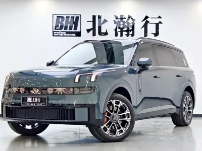 Lynk & Co 领克900
