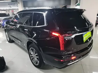 Cadillac XT6