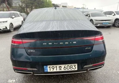 Genesis G90
