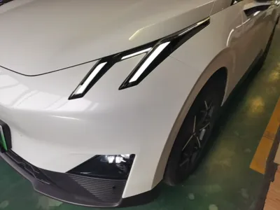 Lynk & Co Z20