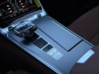 Audi A7L