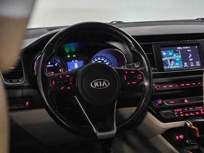 Kia Canival