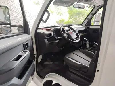 Wuling 五菱龙卡