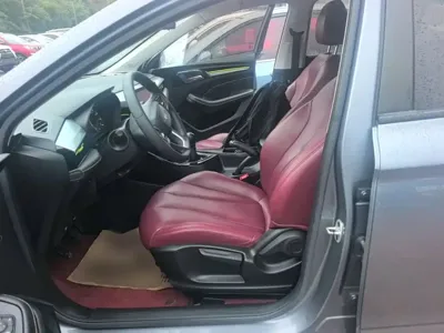 Roewe i5
