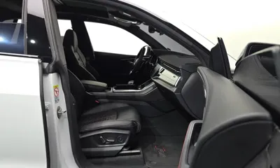Audi RSQ8