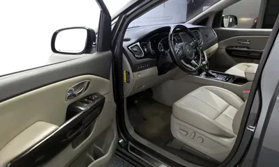 Kia Canival