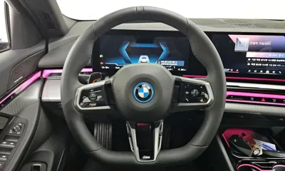 BMW i5