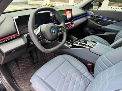 BMW i5