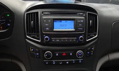Hyundai Starex