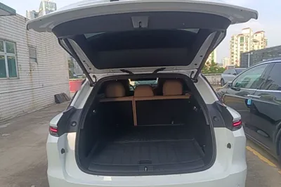 Li Auto Li Auto i6