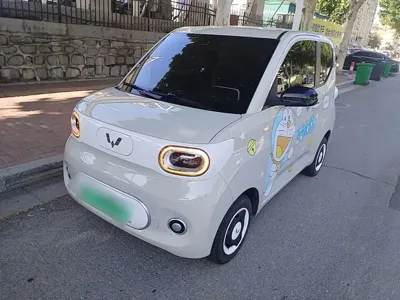Wuling MINIEV